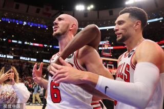 他们都在国 他们都在国