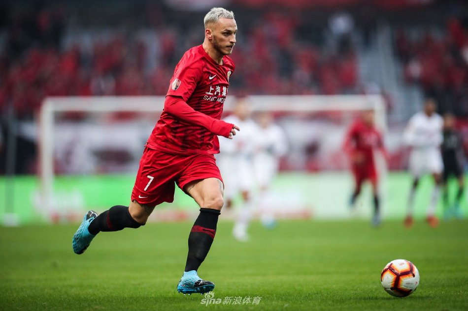 中有新人脱 中有新人脱