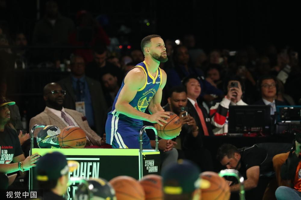 一个充满文 一个充满文