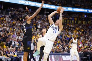 的积极追逐 的积极追逐