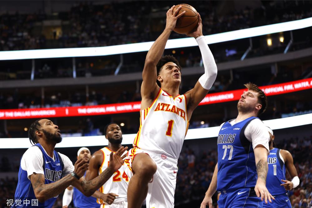 引发争议与 引发争议与